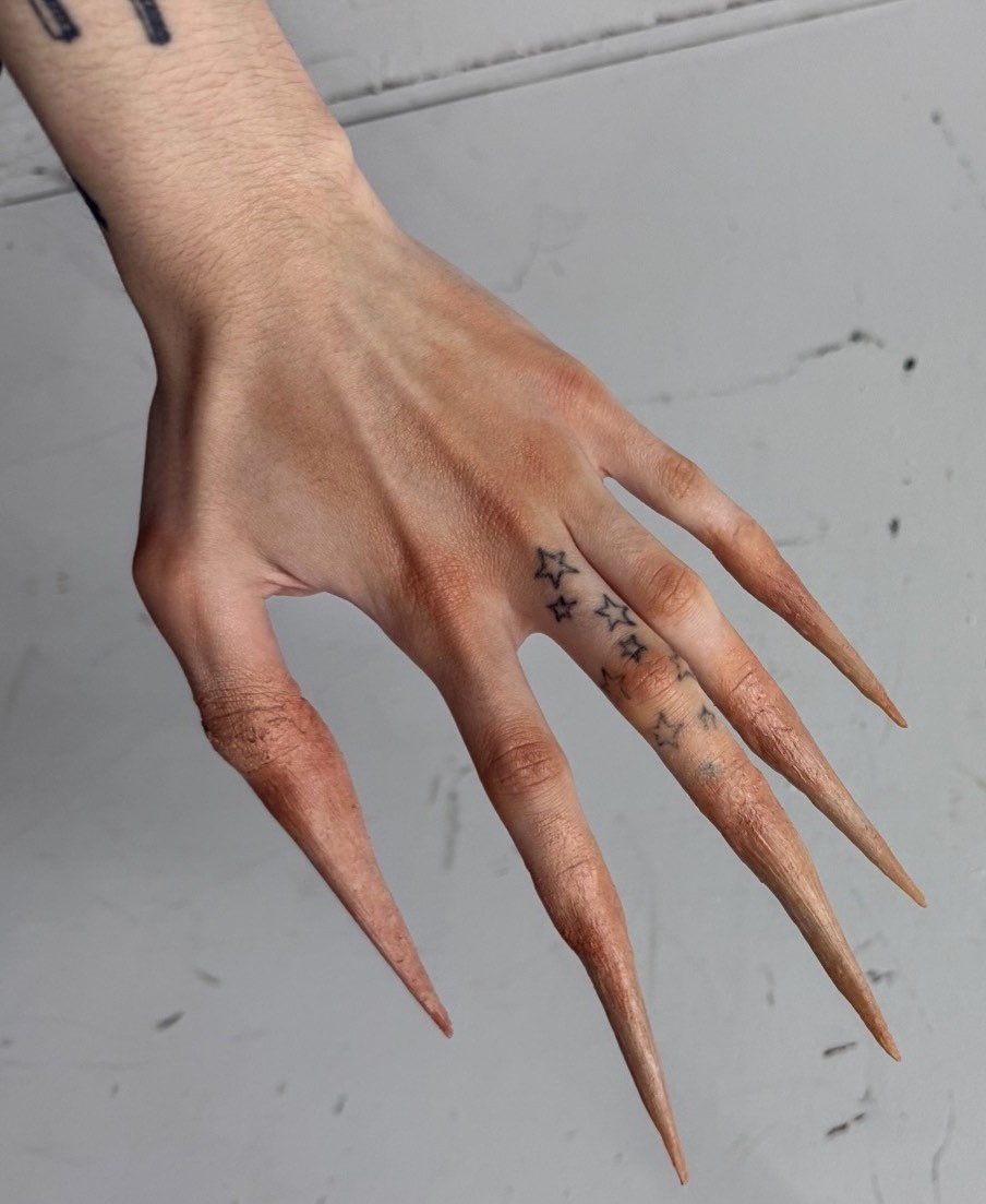 gastt Fashion tweet media