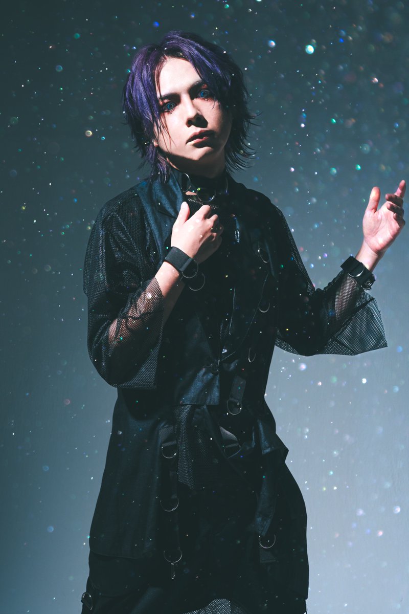 摩天楼オペラ チェキ 苑 彩雨 ハロウィン 個人アーティスト写真②】 Key. 彩雨: @opera_ayame Ba. 燿: @opera_yo