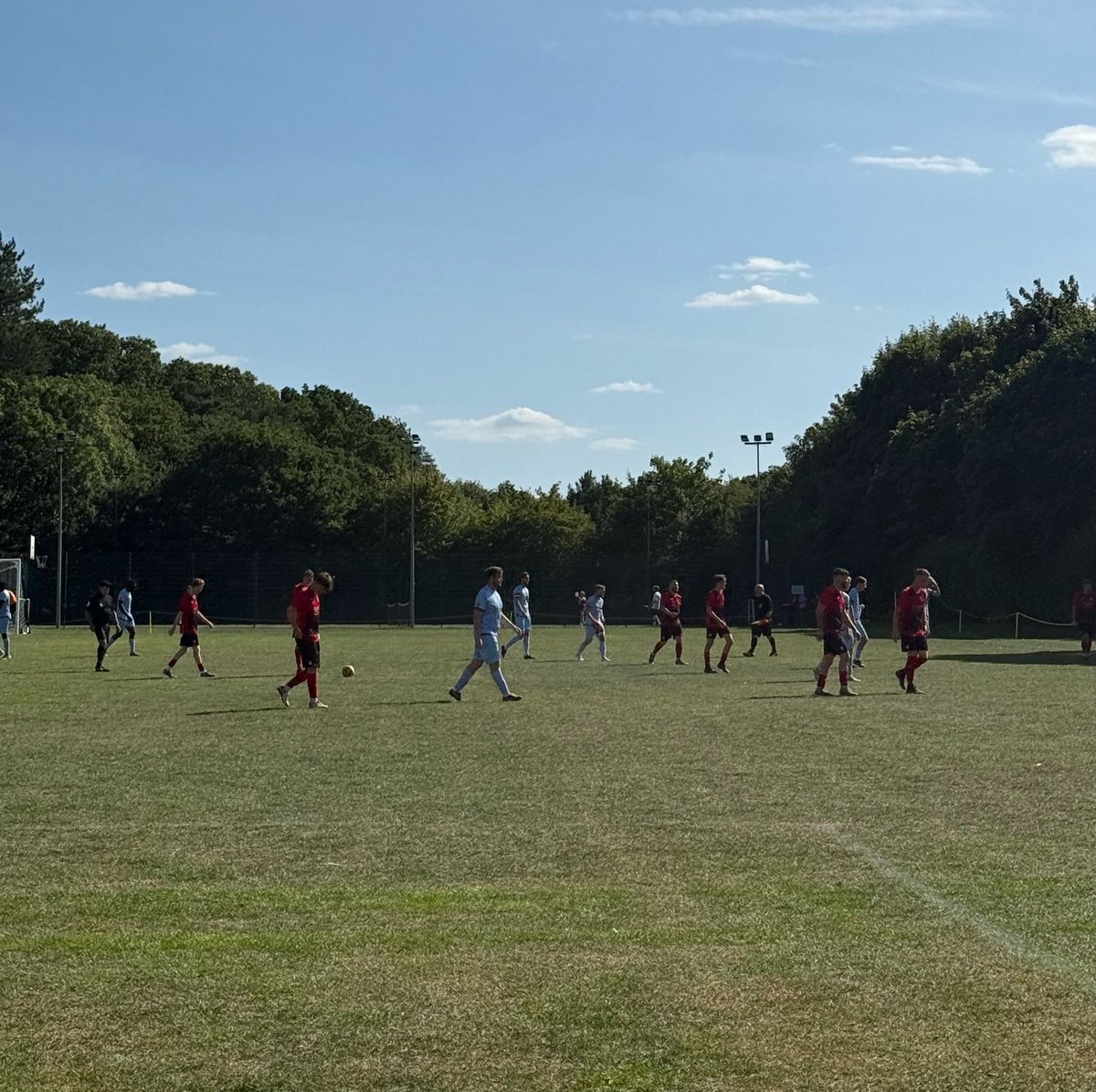 Half Time Score:

ALRESFORD 0 - 3 ROCKS 💛🖤.

Great first half from the boys, goals from Tom Barnacle, Harry Salter and Zac Bussell. #COYR