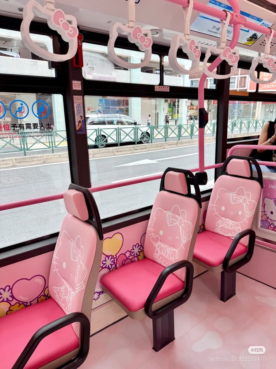 sanrio daily ✨ tweet media
