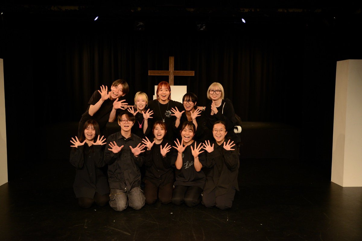 おジャ魔女舞監でした🧹
明日からは演者として参加します💃
朝早く学校行って練習します。