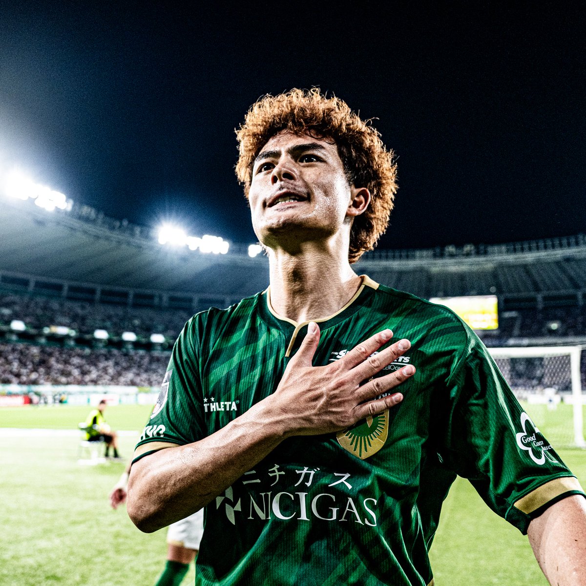 TokyoVerdySTAFF's tweet image. Goal Scenes !!!
チームを勝利に導くゴールと覚悟。

PHOTO : Atsushi Kondo 

#verdy #tokyoverdy #東京V #Ｊリーグ