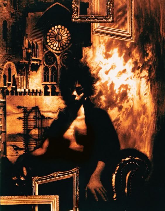 meiga_ilustra's tweet photo. To further celebrate today’s #EndlessWeek here’s a thread of Dream of the Endless illustrations as done by my favorite #TheSandman artists 🧵 

Starting with Dave Mckean: https://t.co/Da42LIB4vO