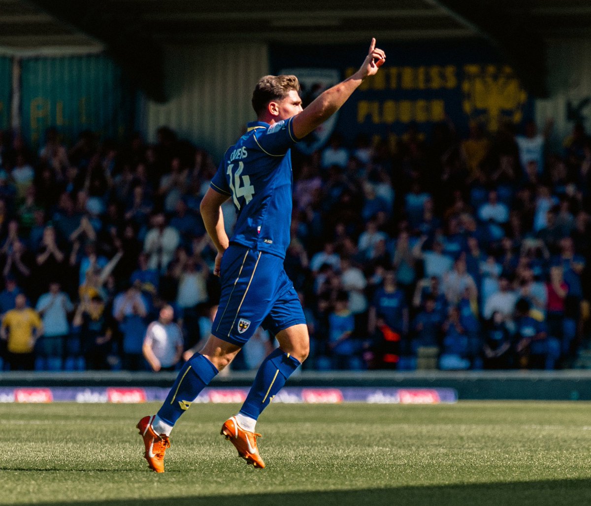 Off the mark. ☝️

#AFCW 🟡🔵