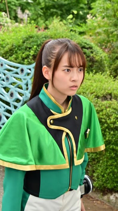 目が疲れたので緑色の癒しを下さい キラメイグリーン/速見瀬奈 #新條由