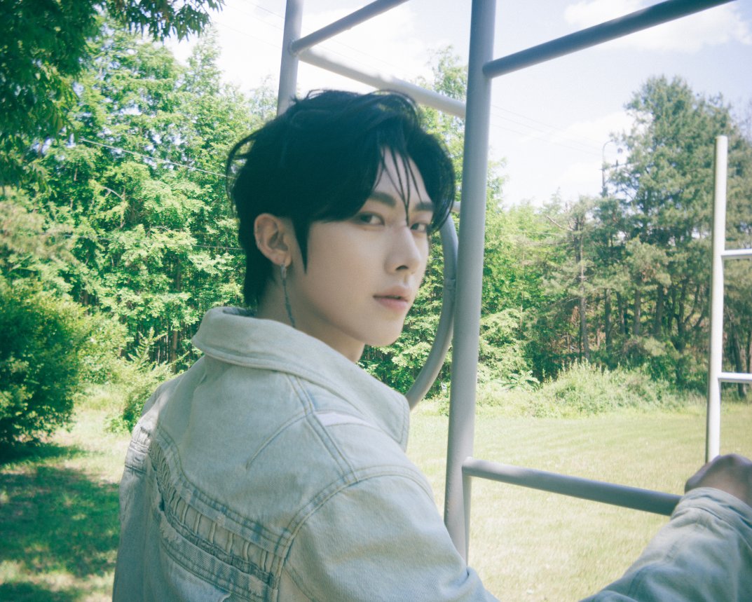 ZB1_official's tweet image. ZEROBASEONE THE 1ST FULL ALBUM
❝𝙉𝙀𝙑𝙀𝙍 𝙎𝘼𝙔 𝙉𝙀𝙑𝙀𝙍❞
 
Concept Photo ORDINARY ver.
#RICKY #리키
 
💿 Pre-Save
zb1.lnk.to/NEVERSAYNEVER
 
2025.09.01 18:00 (KST)
 
#ZEROBASEONE #ZB1 #제로베이스원 
#NEVER_SAY_NEVER