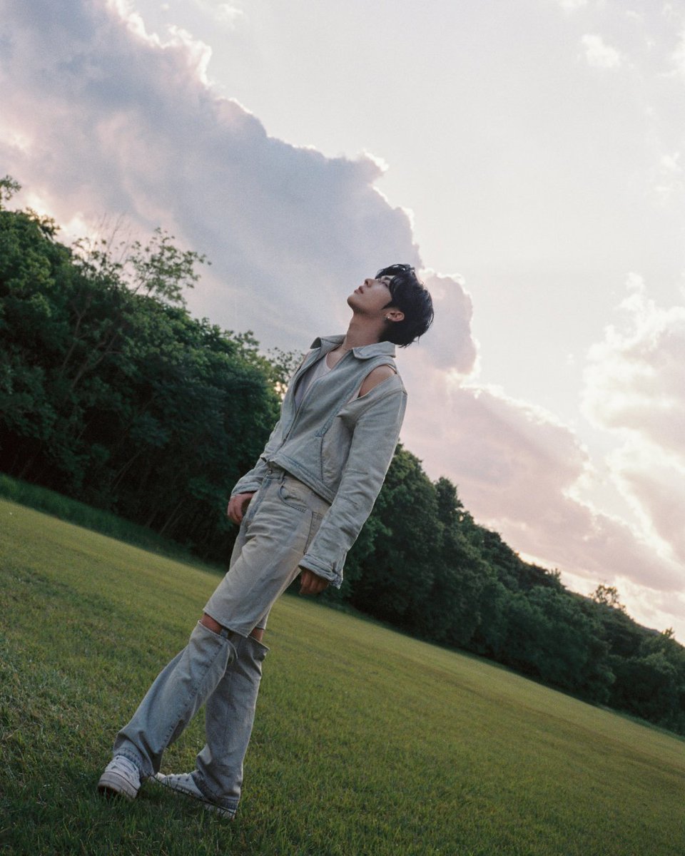 ZB1_official's tweet image. ZEROBASEONE THE 1ST FULL ALBUM
❝𝙉𝙀𝙑𝙀𝙍 𝙎𝘼𝙔 𝙉𝙀𝙑𝙀𝙍❞
 
Concept Photo ORDINARY ver.
#RICKY #리키
 
💿 Pre-Save
zb1.lnk.to/NEVERSAYNEVER
 
2025.09.01 18:00 (KST)
 
#ZEROBASEONE #ZB1 #제로베이스원 
#NEVER_SAY_NEVER