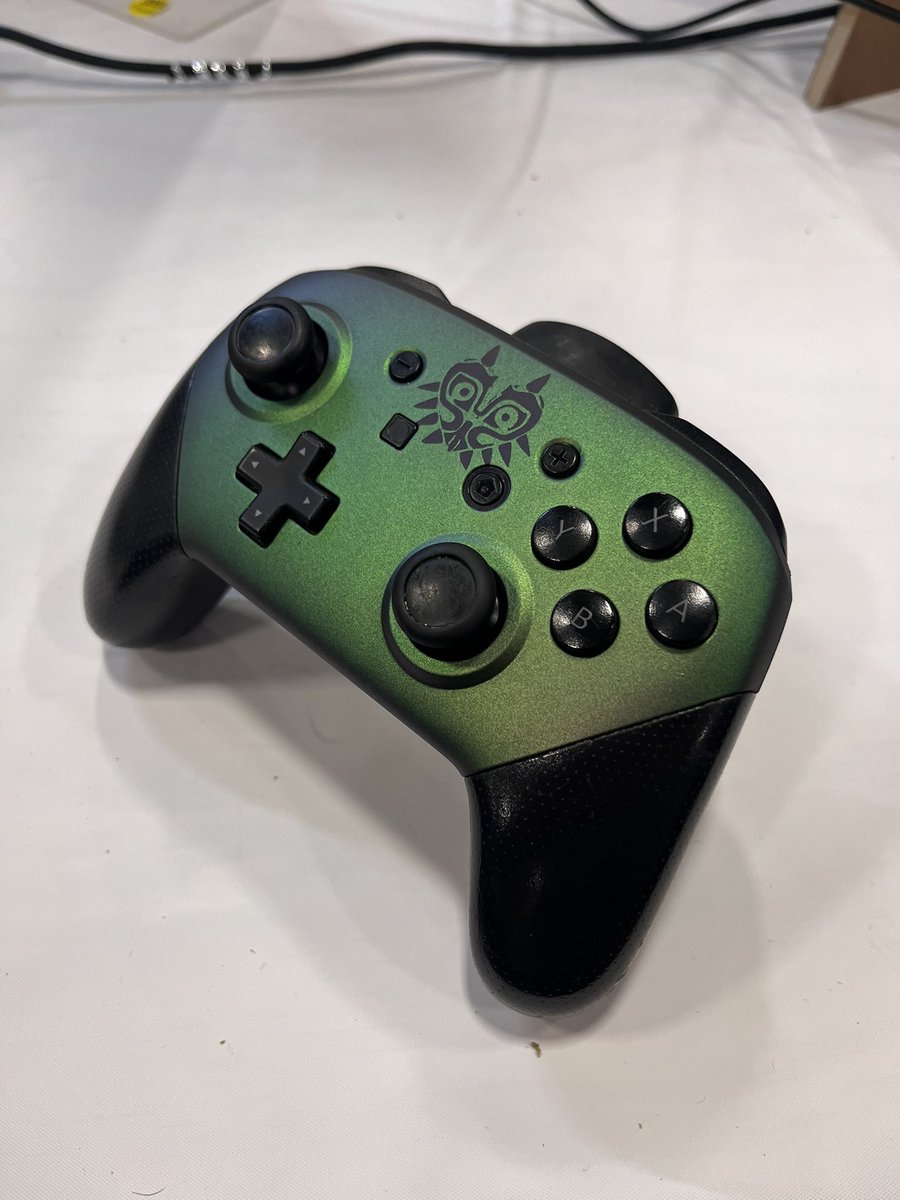 ControlInColor's tweet image. 