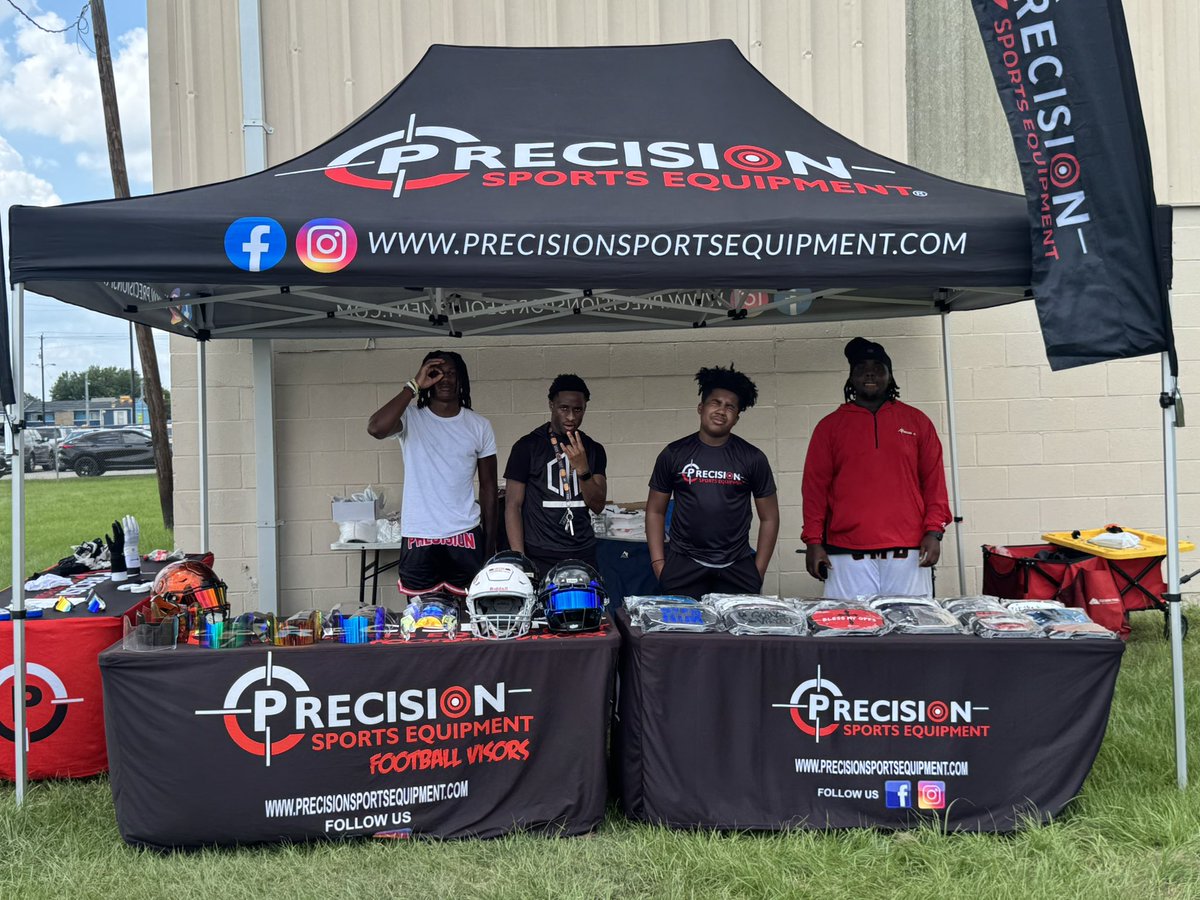 Kyle Mallory (@kylemallory2027) on Twitter photo Got my dawgs with me today 💪🏾
#youngentrepreneurs #precisionvisors #precision_sports_equipment #youthfootball
<a href="/AadenManuel/">Aaden Manuel</a> <a href="/Trent3Thomas_/">Trenton Thomas</a> <a href="/donovan_gans/">Donovan Gans</a> <a href="/SC_BulldogFB/">Summer Creek Football</a> <a href="/precisionvisors/">Precision Sports Equipment</a> Got my dawgs with me today 💪🏾
#youngentrepreneurs #precisionvisors #precision_sports_equipment #youthfootball
<a href="/AadenManuel/">Aaden Manuel</a> <a href="/Trent3Thomas_/">Trenton Thomas</a> <a href="/donovan_gans/">Donovan Gans</a> <a href="/SC_BulldogFB/">Summer Creek Football</a> <a href="/precisionvisors/">Precision Sports Equipment</a>