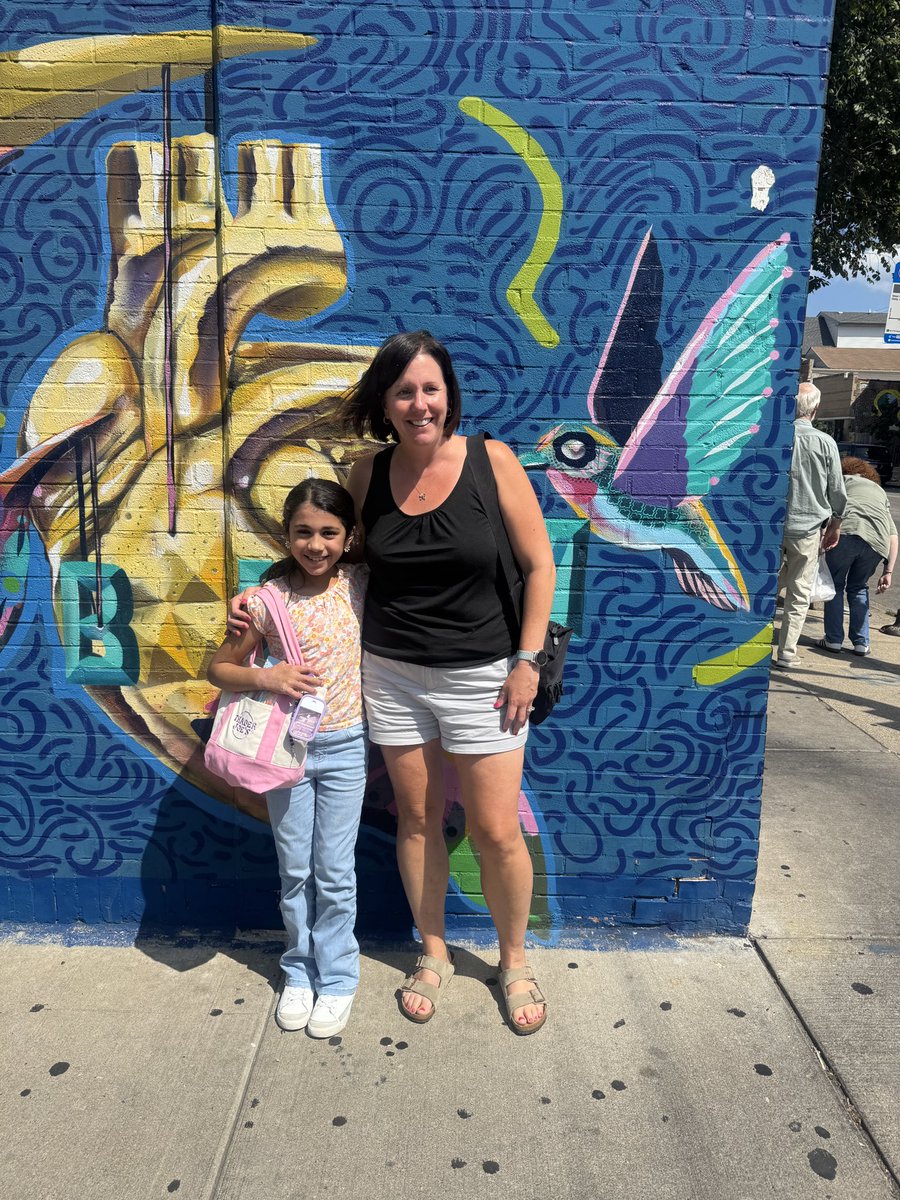 Laura Corey tweet media