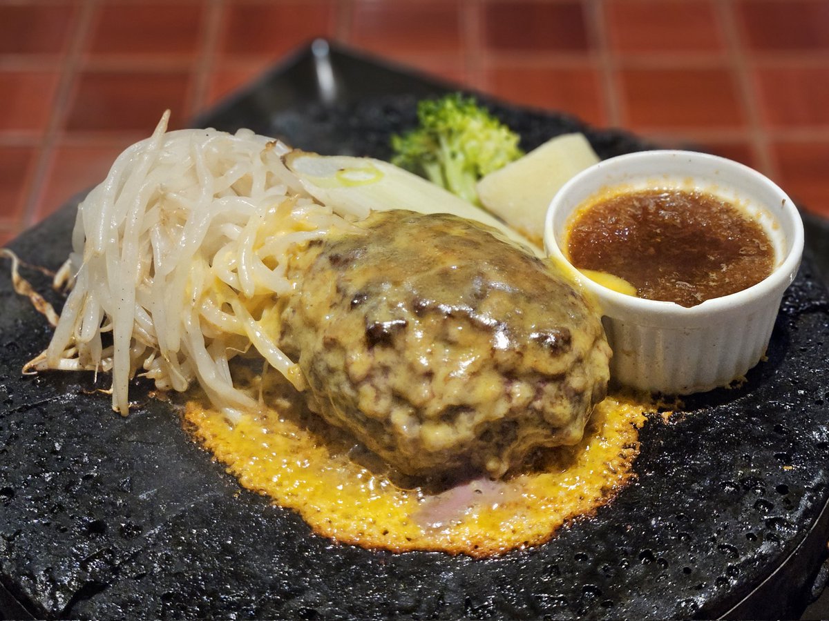 v0rum1's tweet photo. この４月、６年ぶりの日本、８年ぶりの東京🍛 ⑫ https://t.co/ZzQTV7qPTd