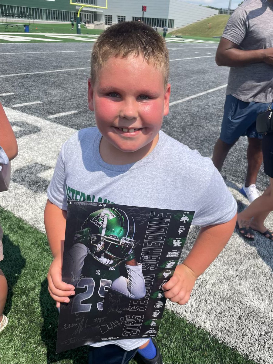 Ron Tyner (@ohs_coachtyner) on Twitter photo Big thanks to <a href="/EMUFB/">Eastern Michigan Football</a> for giving my kids an awesome experience at Youth Day today. You guys are first class. Hopefully they will be the next <a href="/CarterMiculka/">Carter Miculka</a> for both of us. Big thanks to <a href="/EMUFB/">Eastern Michigan Football</a> for giving my kids an awesome experience at Youth Day today. You guys are first class. Hopefully they will be the next <a href="/CarterMiculka/">Carter Miculka</a> for both of us.