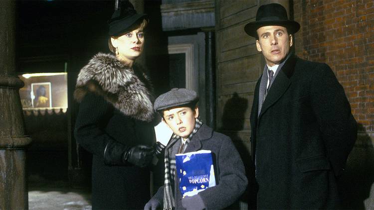 TheRealB_Wayne's tweet photo. Bruce urged his parents to take him to the movie theater, and his father Thomas Wayne gave in.
#WayneFamily #ThomasWayne #BruceWayne #WayneEnterprises #Gotham #GothamCity #WayneManor #GothamGlobe #GothamGazette #Batman #DCEU #DCU #dccomics https://t.co/kEgtkqF3Wk