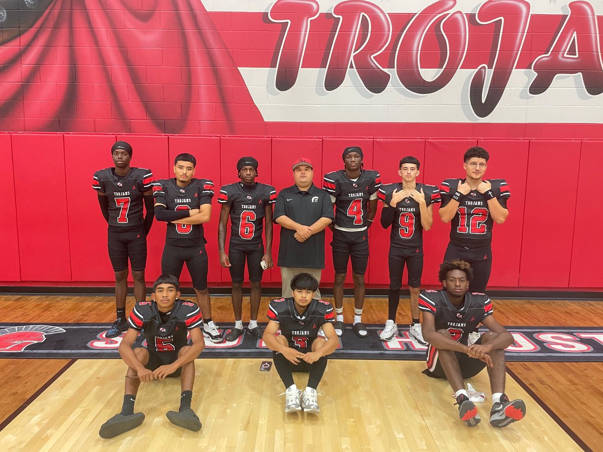 Picture Day With Wide Receiver Player’s