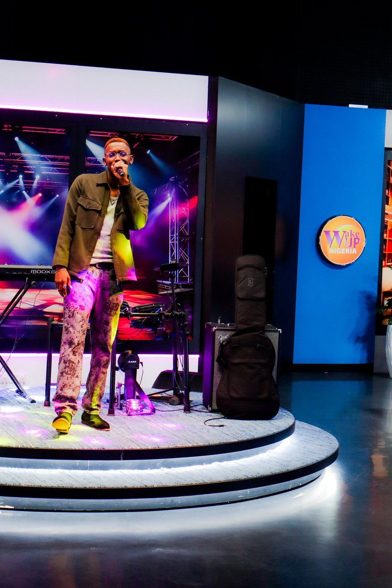 Tito_inc's tweet photo. 5️⃣ times in a row 🖐🏾‼️
We’ve just connected our FIFTH artiste to the TVC Wake Up Nigeria 🇳🇬 stage and this time it was TKRAYNE setting the vibe LIVE on Wednesday with singles from his project 🎶🔥
📸 - @TheTitoGrapher
#FUSENG #TKRAYNE #WakeUpNigeria #TVPerformance https://t.co/j4rrnrj2t9