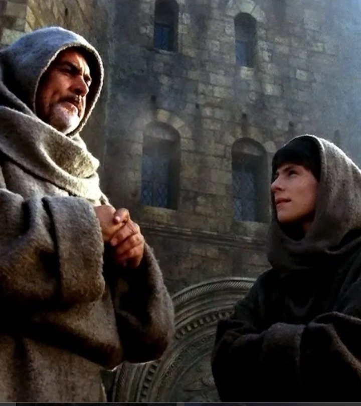 "Huye, Adso, de los profetas y de los que están dispuestos a morir
por la verdad, porque suelen provocar también la muerte de muchos otros, a menudo antes que la propia, y a veces en lugar de la propia."

El nombre de la rosa
Umberto Eco