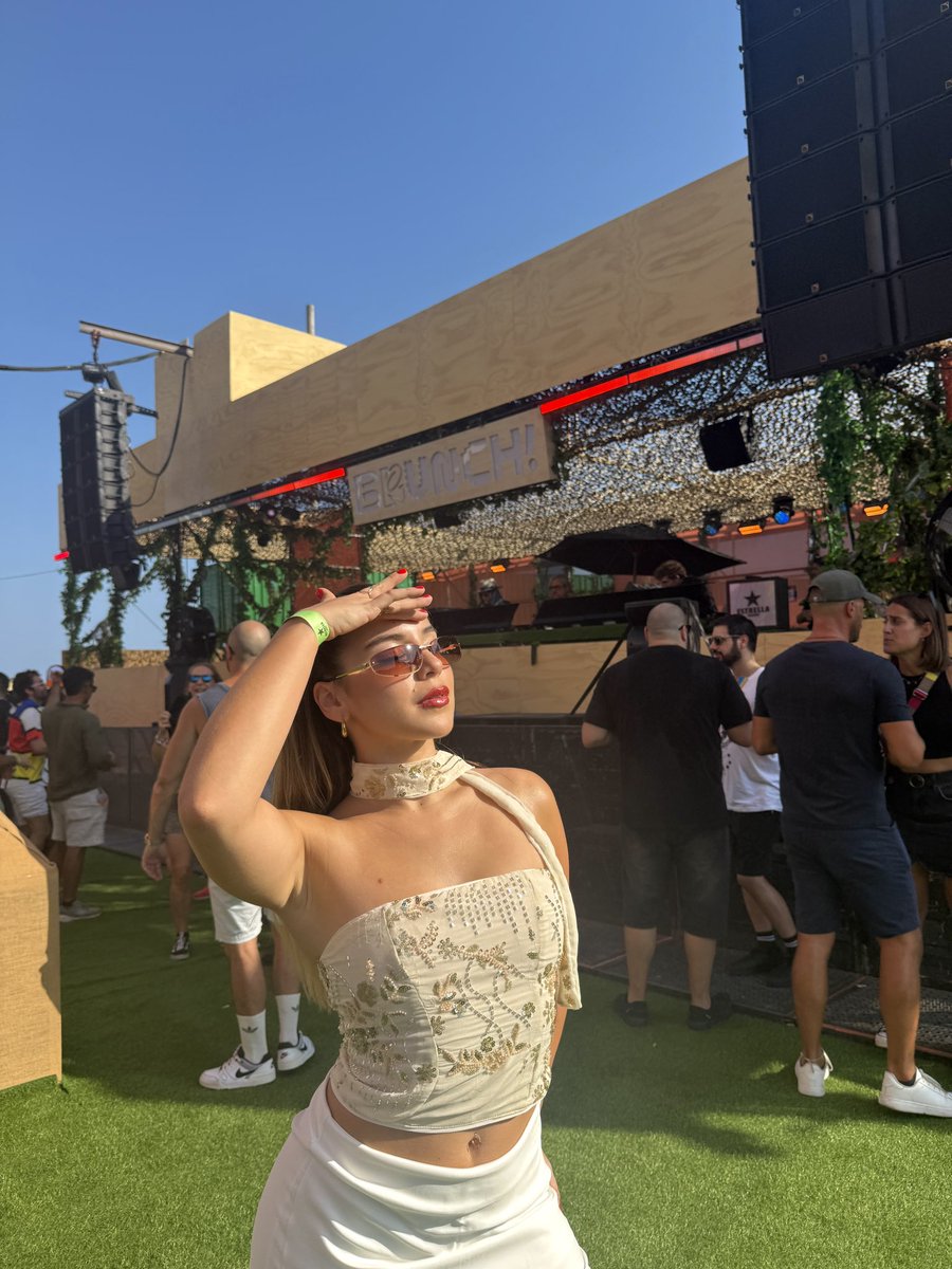 briisie's tweet photo. Do we still post here? https://t.co/C0kW8Lo5os