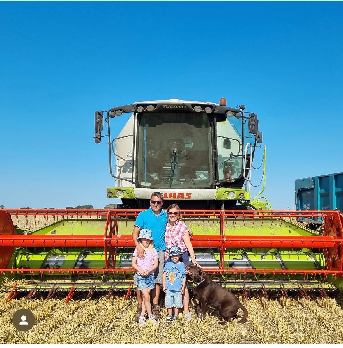 DanPBrown's tweet photo. And to round off the cereals harvest photos for another year, the annual family photo, now featuring a combine 20% owned by Rachel Reeves. Back to pictures of chickens tomorrow. https://t.co/QCrrhBSg5H