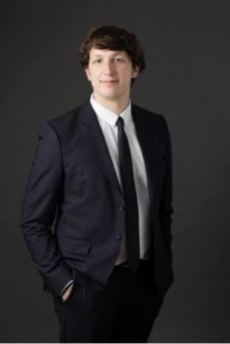 Épidémie de suicides..

Après Éric Denécé et Olivier Marleix..ça commence à faire beaucoup ! 

Maxime Tessier, l’un des avocats de Joël Le Scouarnec passe par la fenêtre du 8ème étage !

T’imagine ! tu fais 10 ans d’études pour te suicider juste après…