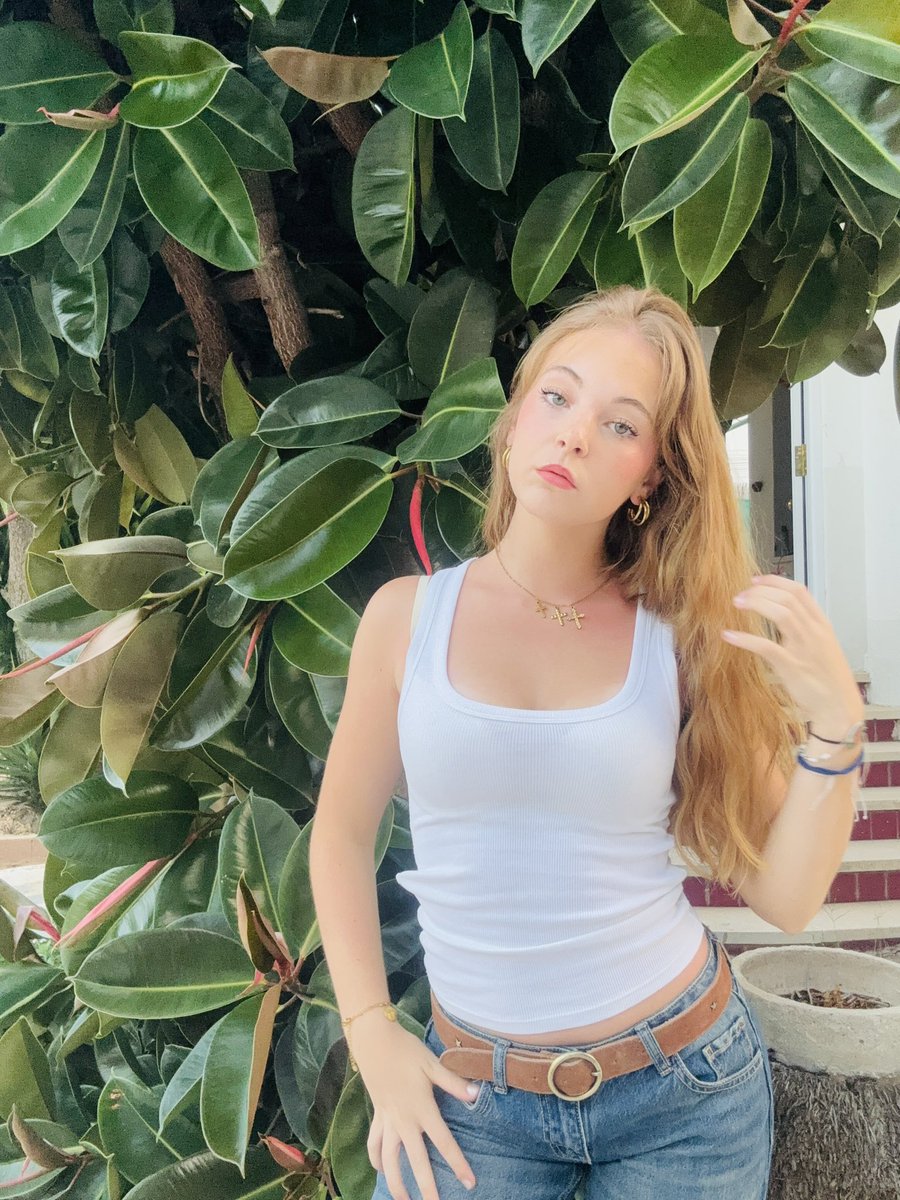 júli !! 💝 tweet media