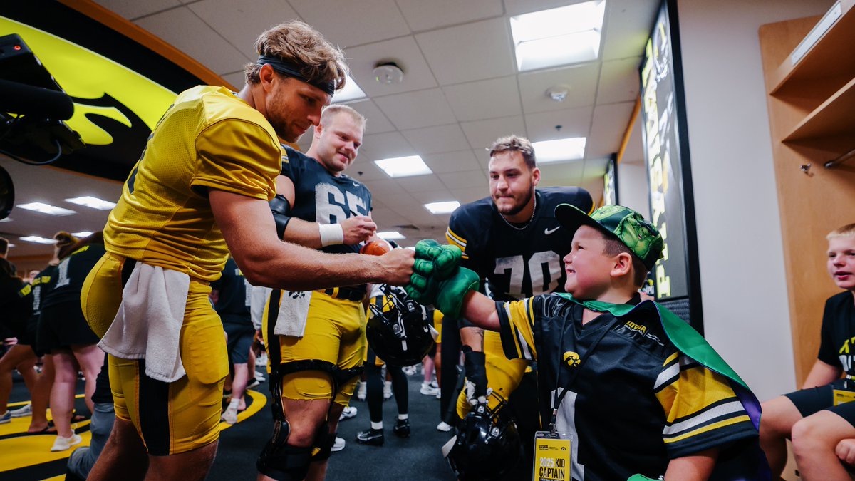 For The Kids!

#Hawkeyes