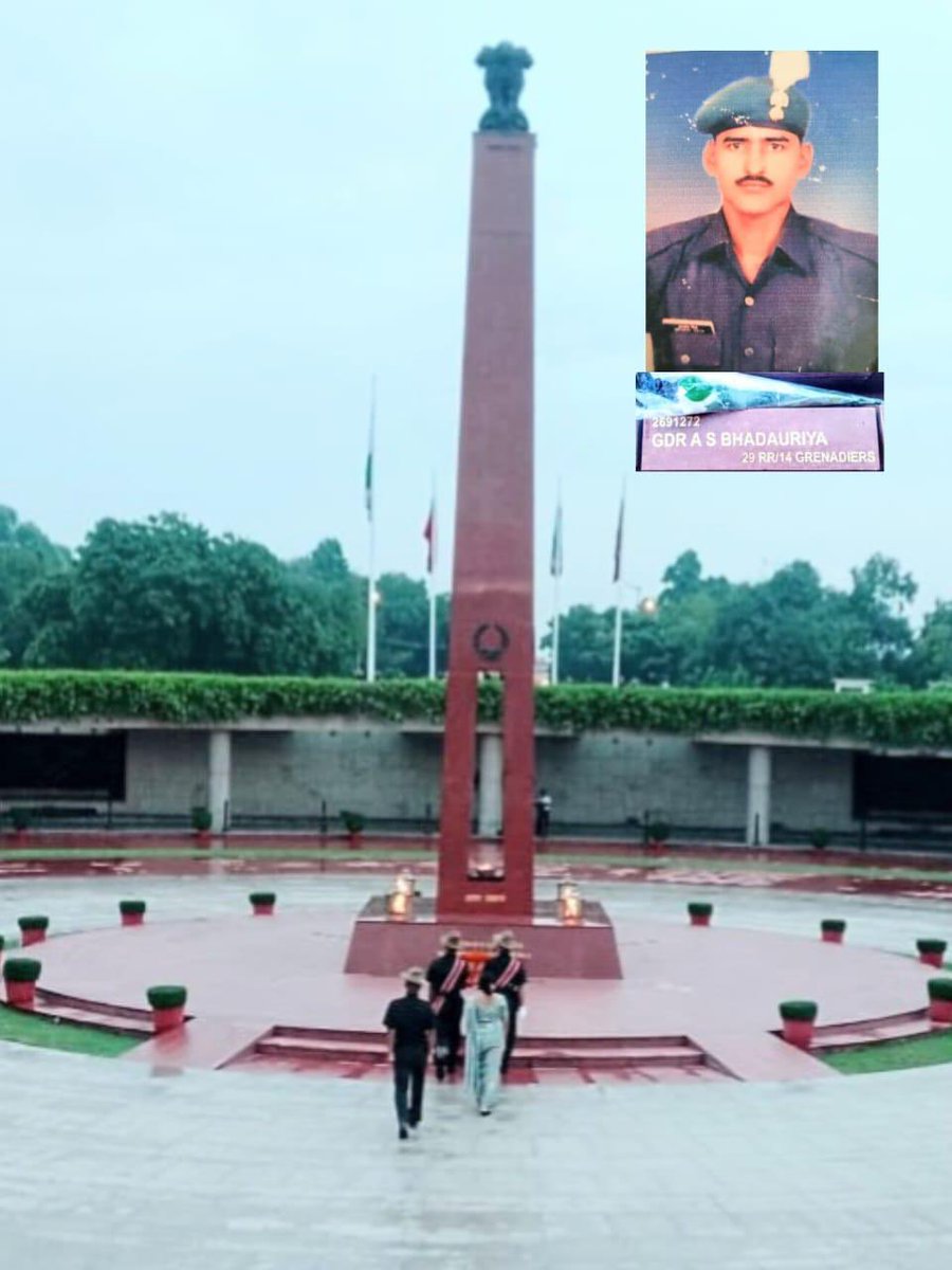 salute2soldier's tweet photo. Commemorating the valiant service and supreme sacrifice of Gdr Abdhesh Singh Badauria, #14GRENADIERS, in #Op #Parakram, Mrs Sangita Devi, the #VeerNari, paid homage to the #Braveheart at #AmarJawanJyoti in a solemn Next-of-Kin Ceremony at #NationalWarMemorial. #LestWeForget. https://t.co/Wts7iD0CQg