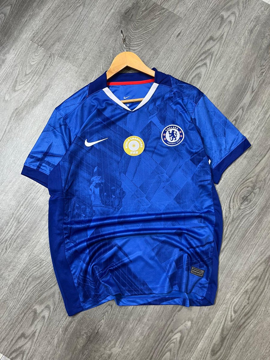 H4SS4N_'s tweet photo. 👕Kit: Chelsea Club kit 

🏷️Price: 15000
🏷️ Customization: 2500(optional)
🏷️ Delivery fee: 3500(varies by location)

Sizes are available in: Medium, Large, XL, XXL https://t.co/D3tHFrO71g