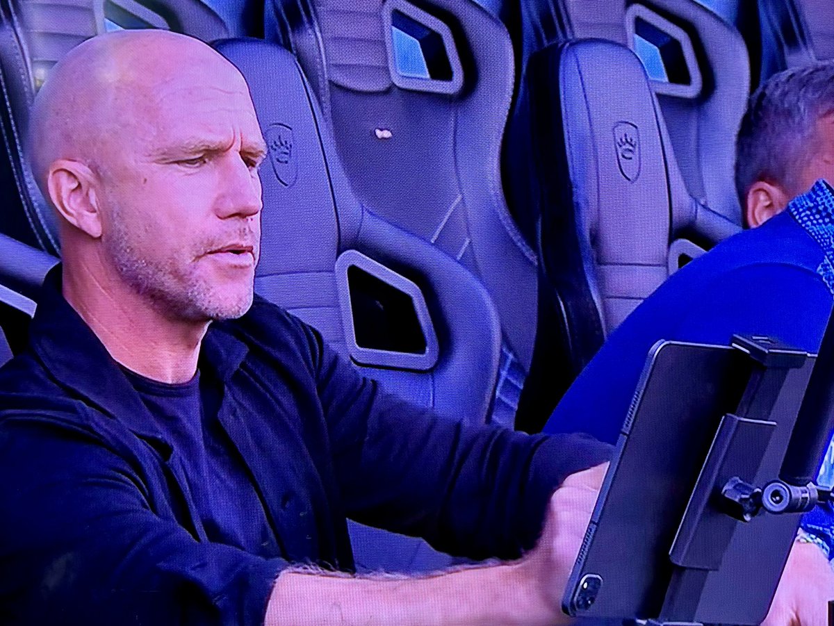 Henrik Rydström letar nya jobb. 

Vad har vi för alternativ? 
- Landskrona BoIS 
- Kalmar AIK
- ?

Fyll på.