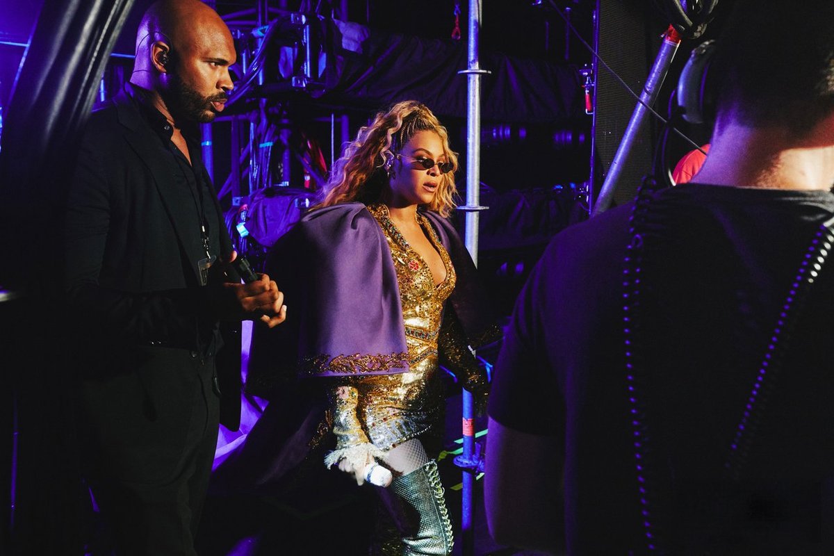 FORD FIELD 🇺🇸 AUGUST 13

Detroit! Motown! Your magic astounds us! The #K4UTour was yours to devour, and you did! <a href="/SMarquesFowler/">Marques</a> and I had a wonderful time while with you! Thanks for welcoming us!🙏🏾