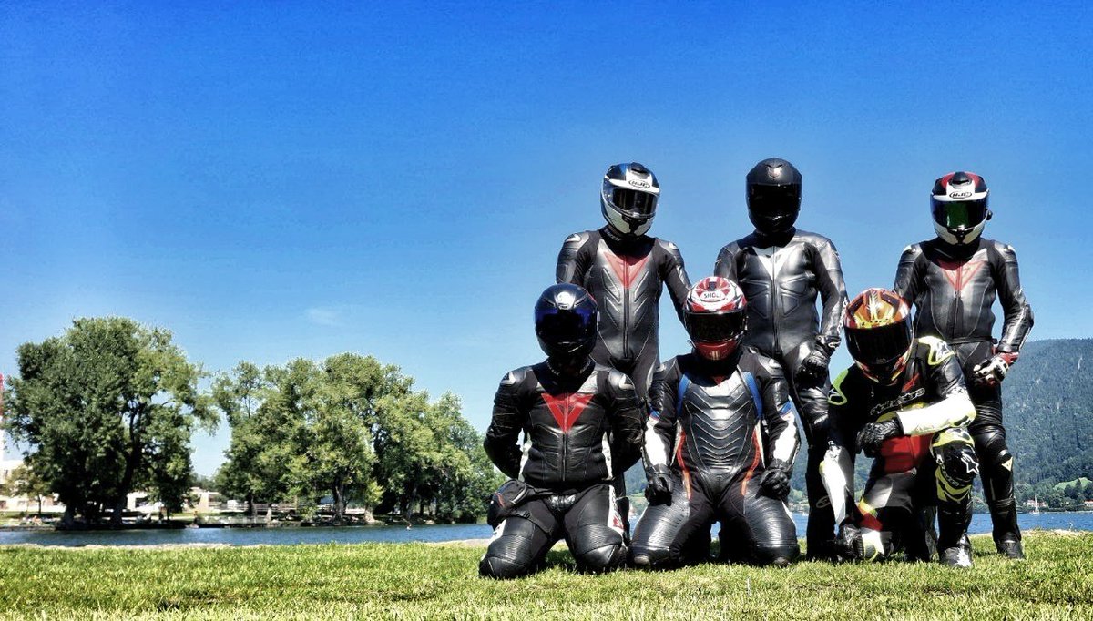 Rubbernoob's tweet image. The boys are back in town .....and guess who is the most colourfull biker :-) ....here a tip , starts with N ...and ends on ...oob