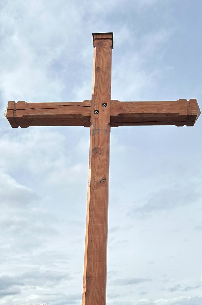 Belem_74's tweet image. ✝️On ne touche pas à notre identité chrétienne !

La municipalité de @Montgenevre veut abattre la Croix qui trône au dessus du village.

⚠️ La France chrétienne est en danger.

Refusons l’effacement de nos racines.

👉🏻 frontieresmedia.fr/societe/info-f…