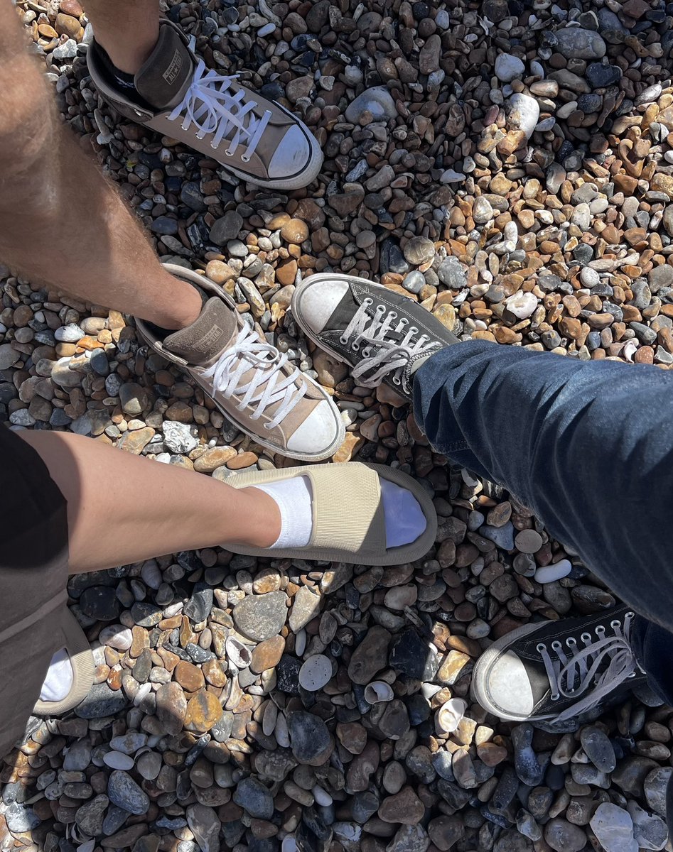 David Levine (@thedavidlevine) on Twitter photo Me her <a href="/ShearmurB/">bryony v shearmur</a> and him <a href="/briancattelle/">Brian Cattelle</a> being terribly English for an afternoon. Me her <a href="/ShearmurB/">bryony v shearmur</a> and him <a href="/briancattelle/">Brian Cattelle</a> being terribly English for an afternoon.