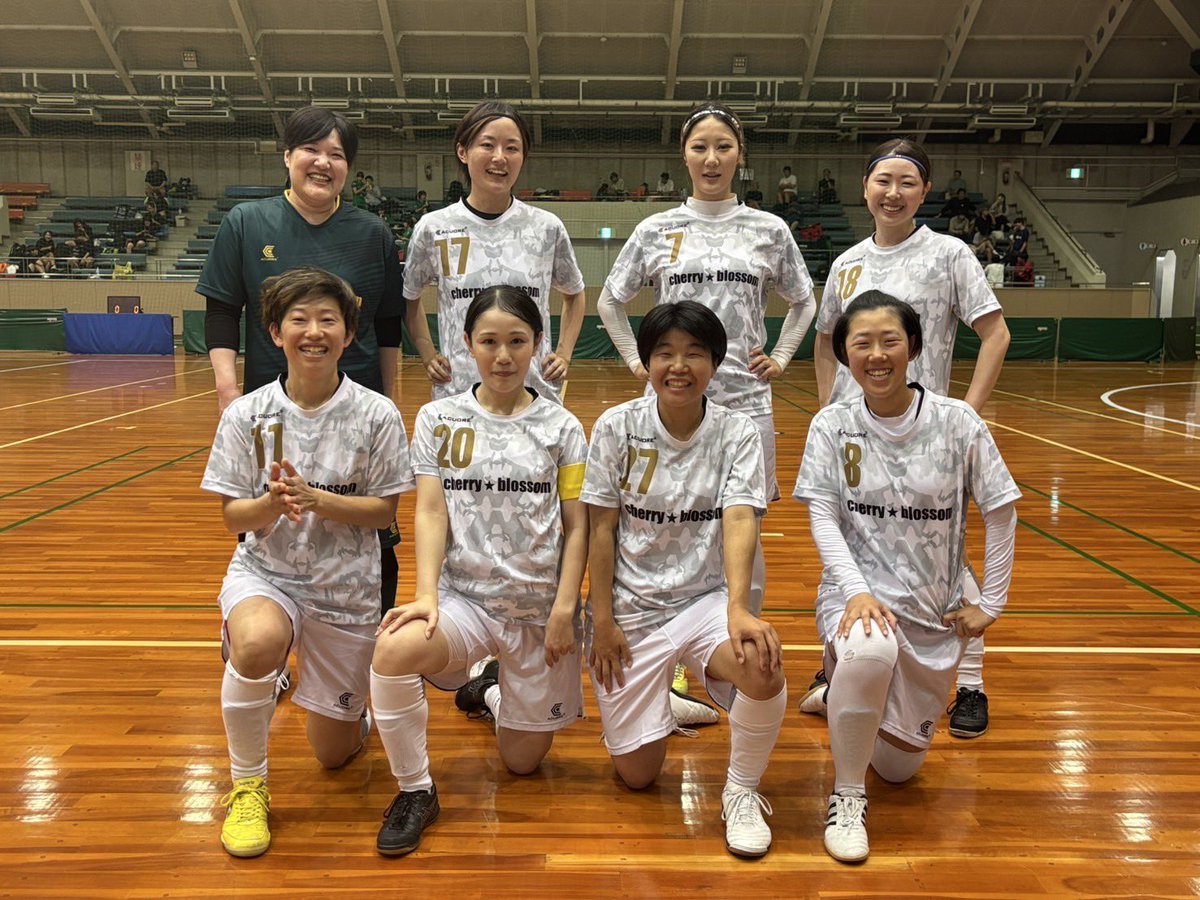cheribrol's tweet photo. 関西女子フットサルリーグ第4節
vsディアブロッサ　4-6
悔しい敗戦となりました。
課題としっかり向���合い、気持ちを切り替えて次節勝利のためにまた頑張ります‼️
応援よろしくお願いします😌

連敗なので、そろそろ勝利の報告をしたい😭

#チェリブロ　#関西女子フットサルリーグ
#大阪フットサル https://t.co/nlWW3YT3g8