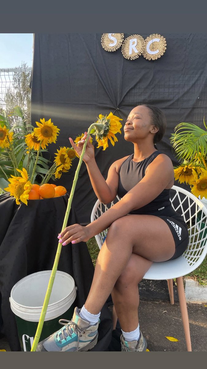 Social Running Club 🌻 🖤