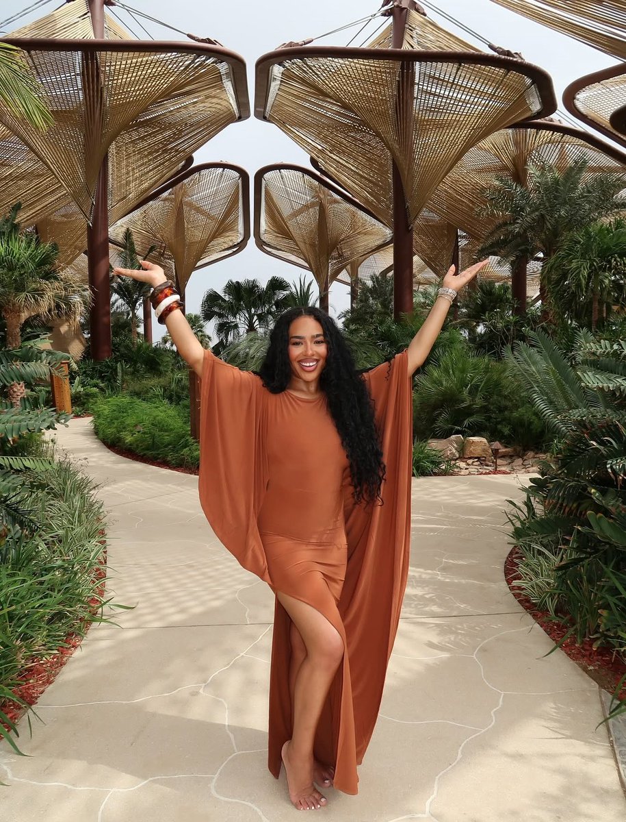 Standing tall, walking in grace, and owning every step ✨ On National Women’s Day, we celebrate the power, beauty, and brilliance of women everywhere. Keep shining, sisters !! the world is watching. 🌍💫 #PRESSANDMESS #NationalWomensDay