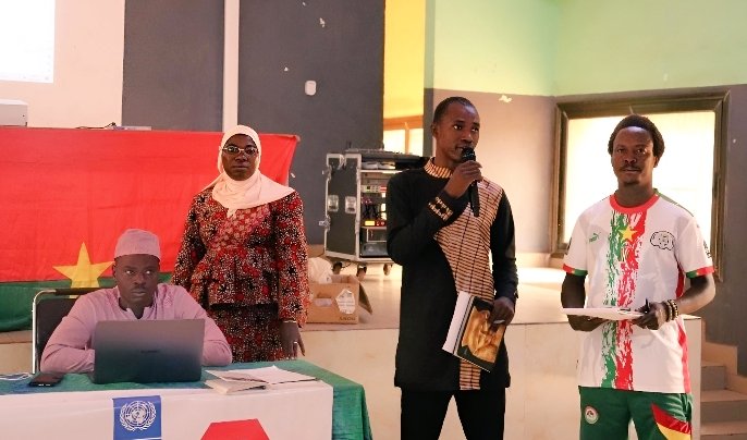 ras_kabore's tweet photo. Sous la bannière de la MPSC, j’ai participé aux 48h de concertation régionale de la jeunesse du Guiriko (Houet, Kénédougou, Tuy) à Bobo-Dioulasso, en prélude à la Journée Internationale De La Jeunesse. Des échanges constructifs, des recommandations fortes pour l’avenir du Faso. https://t.co/2s8Ia1b128