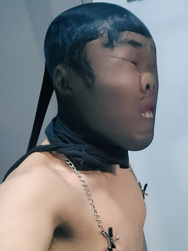 menstockingface's tweet photo. humiliated 🐽 https://t.co/EsbMCB2BHc