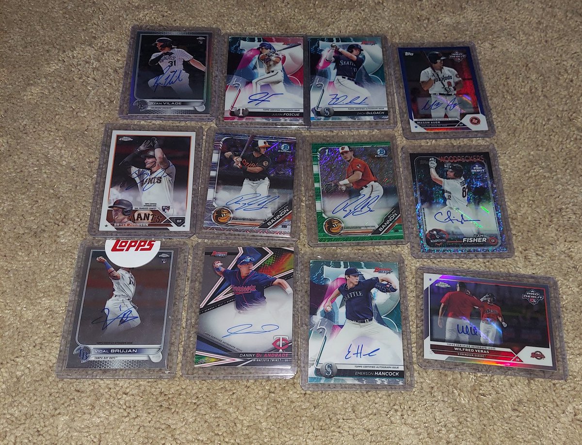 john_dohnal's tweet photo. $1 each first image. $0.50 each second image. Add $5 for bubble or $1.25 for pwe. Been a minute https://t.co/zDRwlQNOA1