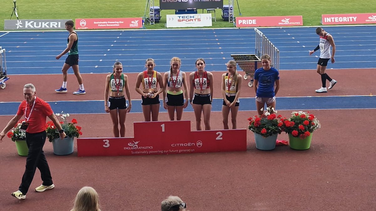 🏆 Dionne takes gold at the English Nationals with a record-breaking score—winning by 700+ points!  
5 PBs, 5 event wins out of 6.  
Unreal performance 👏