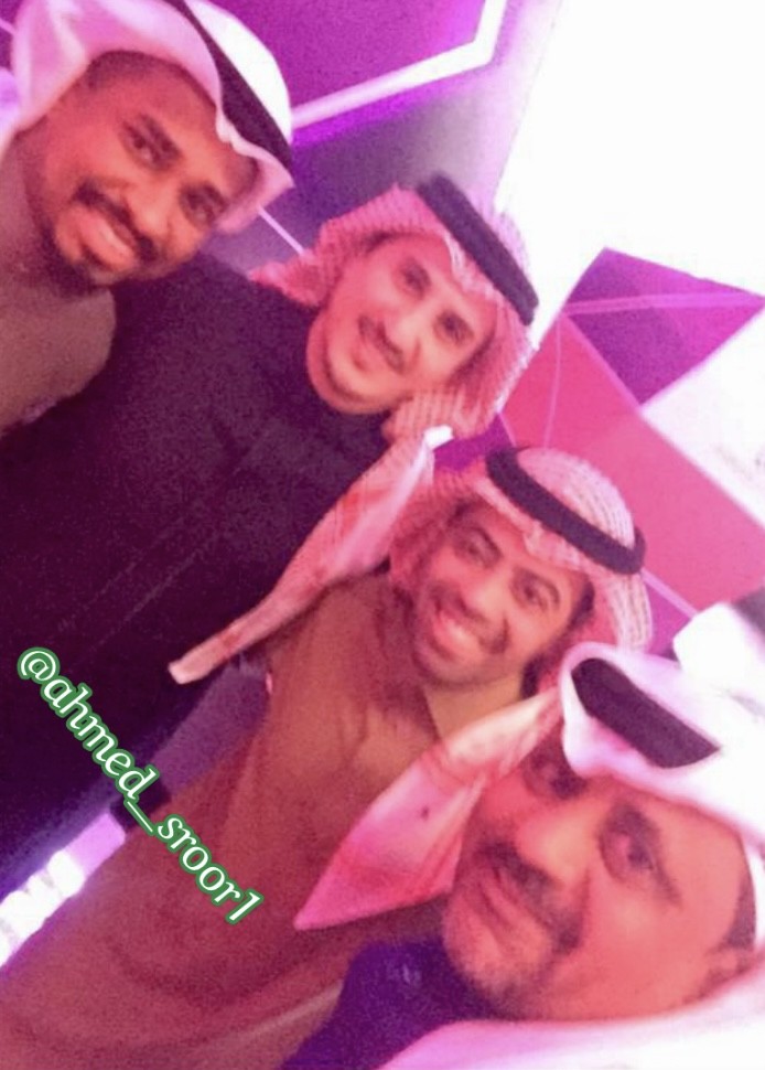 #احمد_سرور (@ahmed_sroor1) on Twitter photo مكسب كبير لـ <a href="/thmanyahsports/">رياضة ثمانية</a> تواجد الكبار ...
🇸🇦
#نواف_التمياط
#فهد_العتيبي .
<a href="/altemyat/">نواف بن بندر التمياط</a>
<a href="/FhadOtaibi/">فهد العتيبي 🇸🇦</a>
<a href="/thmanyah/">ثمانية</a>
<a href="/thmanyahCompany/">شركة ثمانية</a>
<a href="/abumalih/">عبدالرحمن أبومالح</a> مكسب كبير لـ <a href="/thmanyahsports/">رياضة ثمانية</a> تواجد الكبار ...
🇸🇦
#نواف_التمياط
#فهد_العتيبي .
<a href="/altemyat/">نواف بن بندر التمياط</a>
<a href="/FhadOtaibi/">فهد العتيبي 🇸🇦</a>
<a href="/thmanyah/">ثمانية</a>
<a href="/thmanyahCompany/">شركة ثمانية</a>
<a href="/abumalih/">عبدالرحمن أبومالح</a>