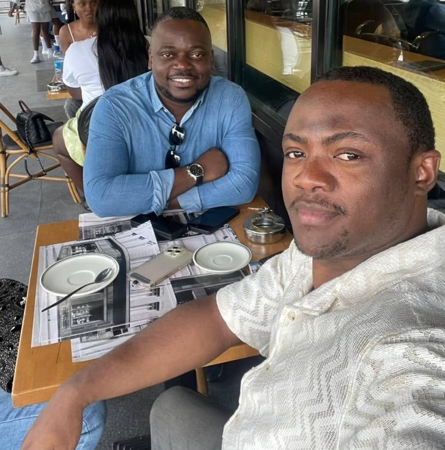 Passer deux heures d’échange avec mon frangin <a href="/Simeon_5/">Nkola Matamba S.</a> est toujours privilégié et riche d’échange 👌🏾

<a href="/Sergemadika/">Serge Tshiani</a> il n’a manqué que toi 😉