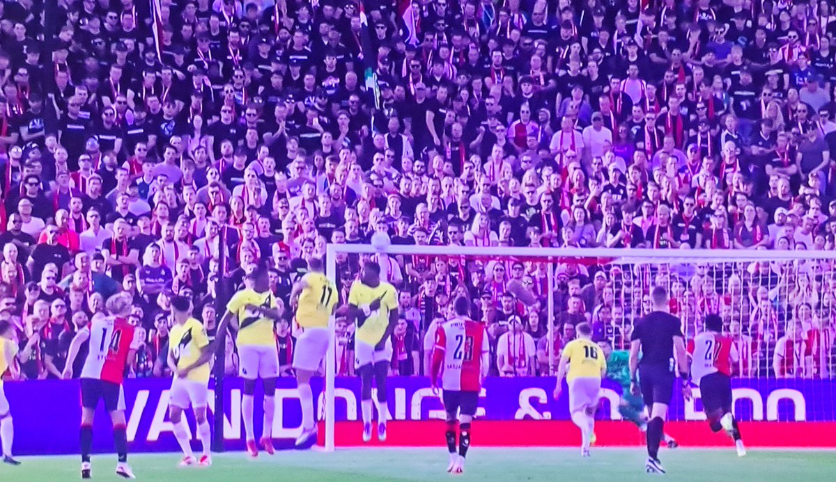 Die zit er lekker in hoor #feynac