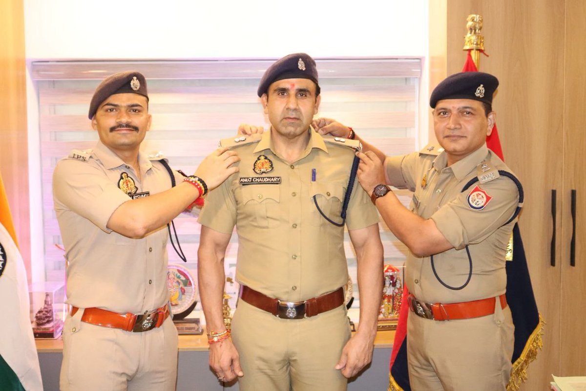संभल के CO अनुज चौधरी को उत्तर प्रदेश पुलिस ने ASP के पद पर पदोन्नत किया। 🫡