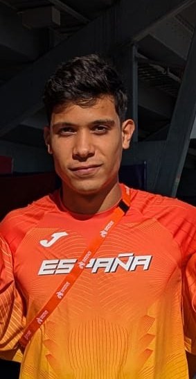 Que injusto no poder luchar hasta el final por un medalla o el puesto que lograrán las fuerzas,la caída de Ryan Barcala provocada por los codazos nos dejó sin opciones,aún así contentos y orgullosos de un 7° en Campeonato Europa🇪🇺sub20 y la gran temporada realizada
#Rubenteam💪🧢