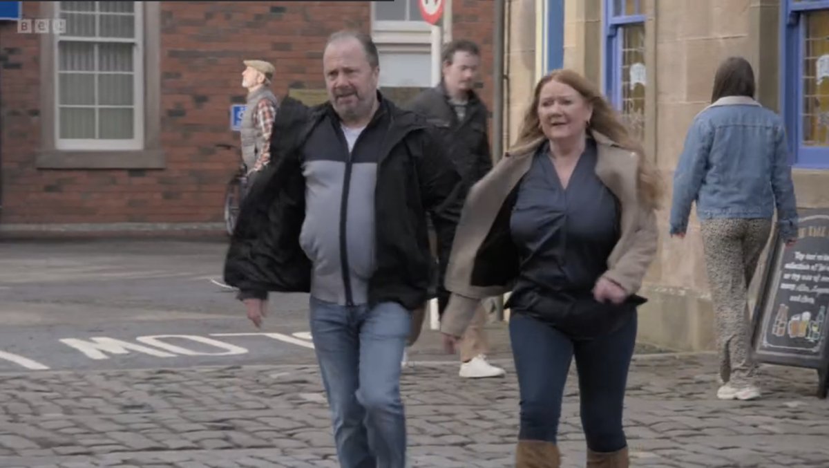 MarkK327's tweet photo. River City
https://t.co/d1uSls9I1x #acting #rivercity #bbc #iplayer #Scotland https://t.co/6bbSG4IysU