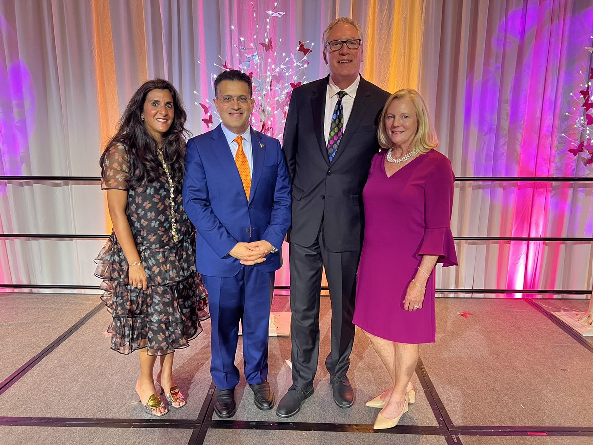wbalrefaie's tweet photo. Honored to represent @CHIhealth @CreightonSOM and support Project Pink'd Inc. Gala. Many thanks to Vice Chair Dr. Mike McNamara for an inspiring speech. Project Pink'd Inc. is a great organization with a great mission serving our local community in Nebraska and Western Iowa. https://t.co/EEiRRBC1tq