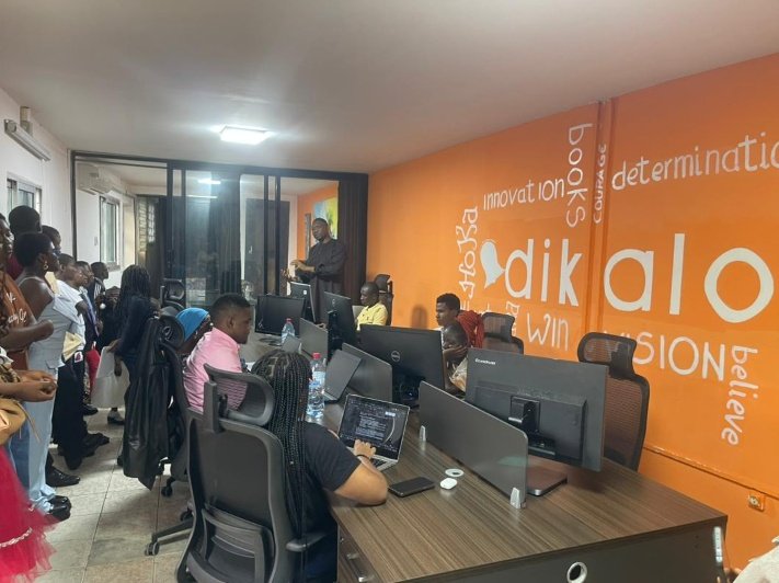 C4rl3 | Dev tweet media