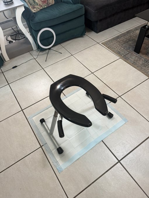 Watch BIGBOOTYGODESS•HUNTERSVILLE NORTH CAROLINA's leaked NSFW photo on TwXstars