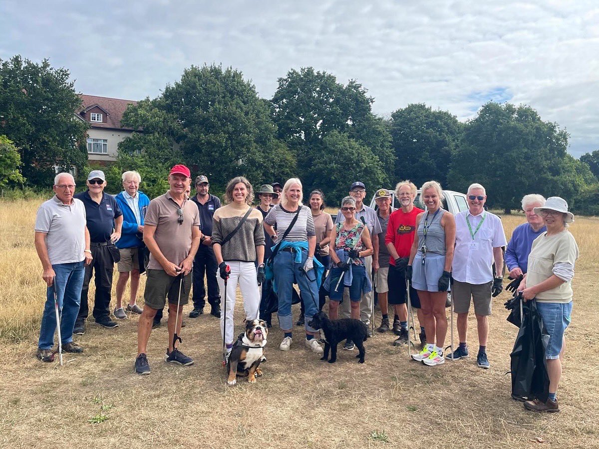 Jessica Toale MP (@jessicatoale) on Twitter photo Brilliant turn out for our litter pick in Kinson Common today 🌱
Thank you everyone who helped out and <a href="/BCPCouncil/">BCP Council</a> <a href="/LitterFreeDrst/">Litter Free Dorset - Land, Coast & Sea</a> & Cllr Michelle Dower for your support 🙌 Brilliant turn out for our litter pick in Kinson Common today 🌱
Thank you everyone who helped out and <a href="/BCPCouncil/">BCP Council</a> <a href="/LitterFreeDrst/">Litter Free Dorset - Land, Coast & Sea</a> & Cllr Michelle Dower for your support 🙌