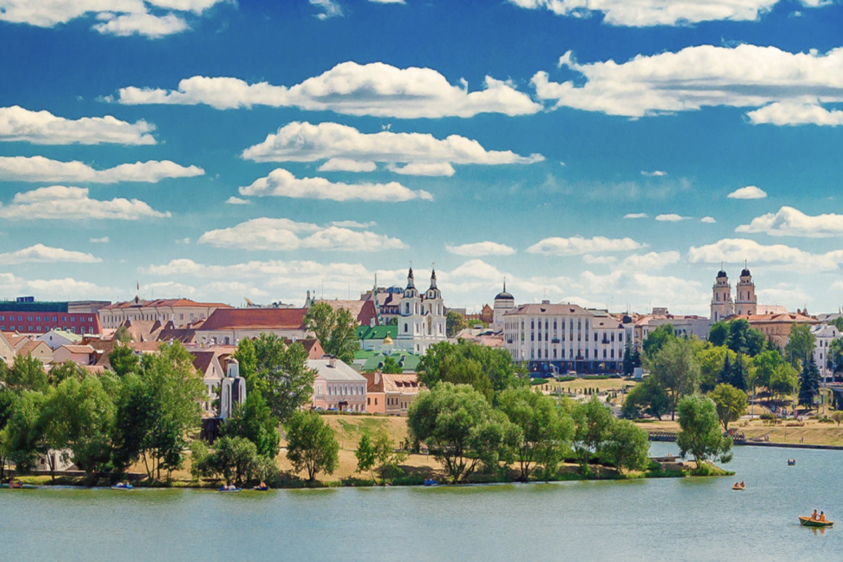 Изобретательные кошмары и дом прабабушки. Известные беларусы и беларуски рассказали «Зеркалу», как им в эмиграции снится родная страна

z3rkalo-browse.store/news/life/1056…